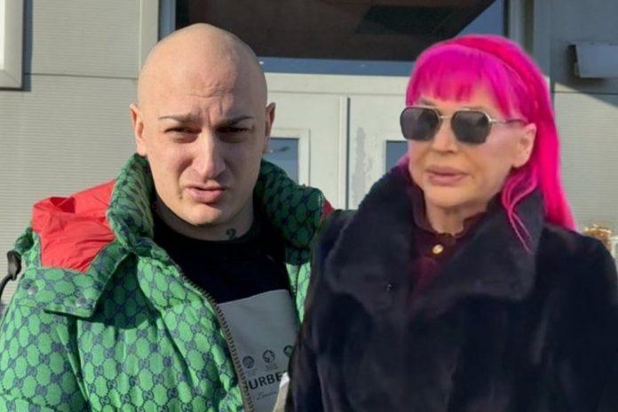 desingerica-divlja-po-simanovcima!-sokirace-vas-scena-s-parkinga-–-doziveo-peh-kao-zorica-brunclik,-pa-razvezao-jezik-o-breskvici!-(video)