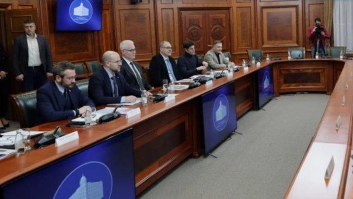 direktor-acg,-gospodin-nebojsa-zugic,-na-sastanku-sa-premijerom-durom-macutom-u-cilju-razvoja-skolskog-sporta-u-srbiji