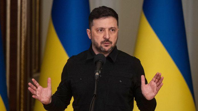 “danas-su-nas-rusi-udarili-sa-71-raketom-i-450-dronova”-dramaticna-poruka-zelenskog:”amerikanci-su-ocekivali-da-ce-to-trajati-nedelju-dana”