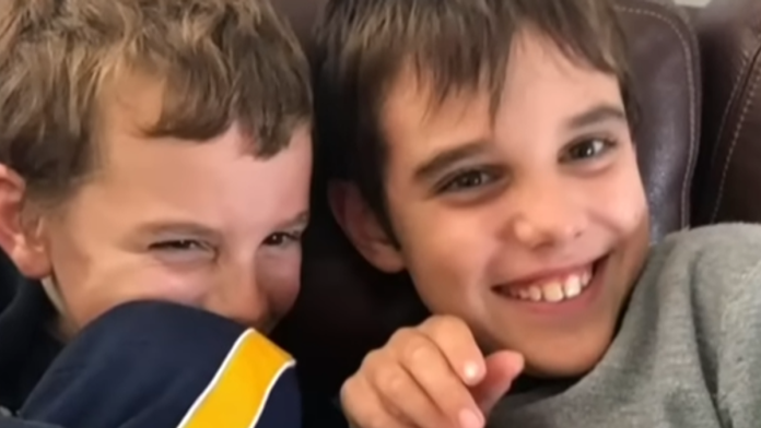 (video)-porodicna-tragedija-roditelji-iz-ocaja-ubili-sinove,-pa-presudili-i-sebi:-pronadena-jeziva-poruka-i-oprostajno-pismo-u-kuci