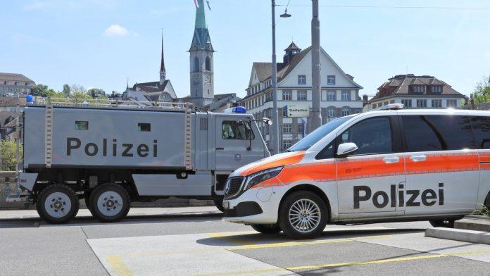 muskarac-sa-kosova-napao-ortodoksnog-jevreja-u-cirihu,-vlasti-traze-deportaciju