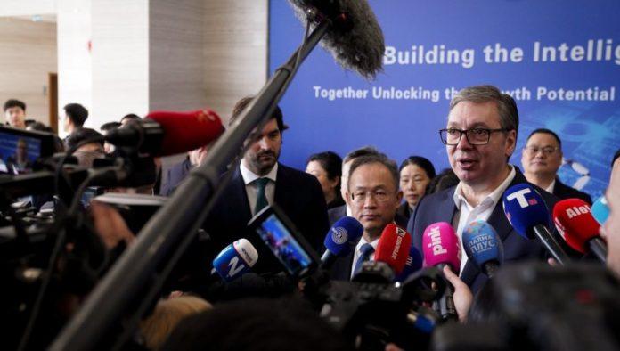 “da-svoju-zemlju-obezbedimo-dodatno”-vucic-najavio-–-srbija-ce-na-sledecoj-vojnoj-paradi-predstaviti-na-hiljade-naoruzanih-robota