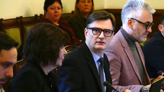 odbor-za-administrativna-pitanja-kaznio-bakareca-sa-10-odsto-plate-zbog-opomene-na-sednici-skupstine-srbije