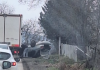 (FOTO) AUTOMOBIL POTPUNO SMRSKAN, ZAVRŠIO NA KROVU Teška saobraćajna nesreća na putu Čačak-Kraljevo: Strahuje se da ima povređenih (foto)-automobil-potpuno-smrskan,-zavrsio-na-krovu-teska-saobracajna-nesreca-na-putu-cacak-kraljevo:-strahuje-se-da-ima-povredenih