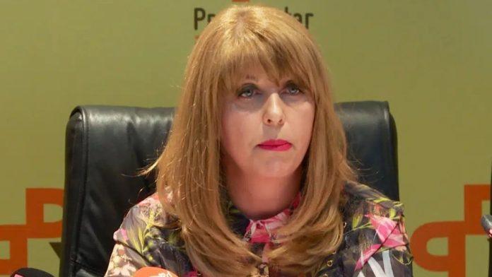 “idem-da-nastavim-ono-sto-sam-pocela…”-bivsa-tuziteljka-za-kojom-je-raspisana-poternica-u-crnoj-gori-ostavila-pismo-pre-bekstva