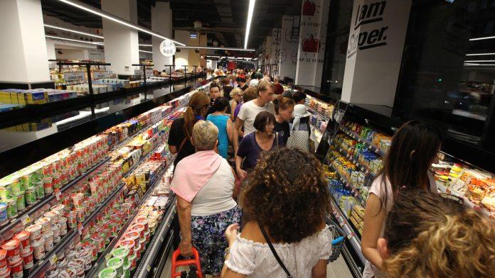 kupci-ce-se-morati-sami-da-se-snadu:-evo-cega-vise-nece-biti-u-supermarketima-i-kaficima!-nova-eu-uredba-stize-11.-februara