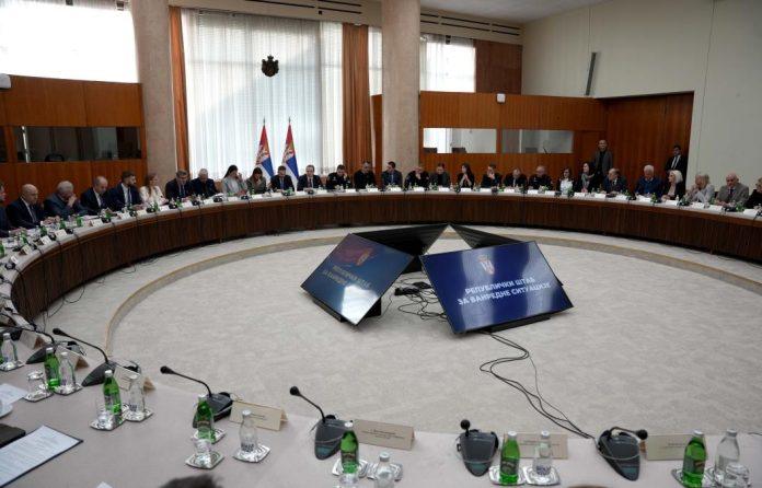 zaseda-stab-za-vanredne-situacije-zbog-retke-meteo-pojave-koja-stize-u-srbiju!-oglasio-se-i-direktor-rhmz-s-tacnim-datumom!-dao-i-dugorocnu-prognozu