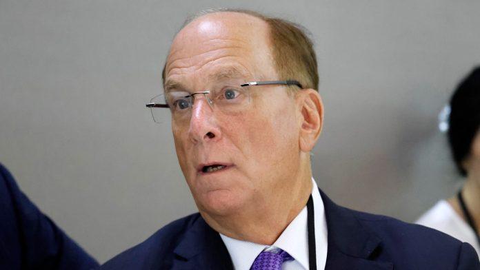 zasto-najbogatiji-covek-u-aziji-i-direktor-blackrock-zele-da-indijci-biraju-akcije-umesto-zlata