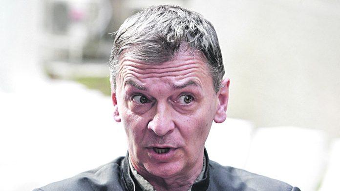 “komunikacije-nema,-ne-zbog-nas”-cuta-o-studentima-u-blokadi-i-opoziciji:-“ljudi-prosto-gledaju-samo-sebe-i-dele-se-kao-amebe”