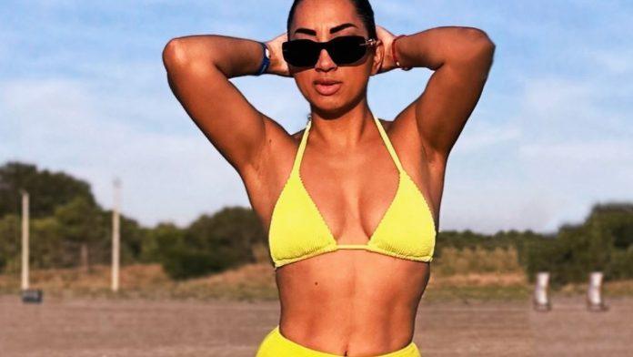 “muvali-su-me-menadzeri”-nasa-pevacica-se-sama-izborila-za-svoje-mesto-na-estradi,-a-evo-zasto-ne-prica-mnogo-o-momcima