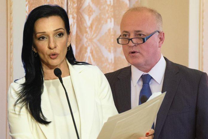 “sef-tok-a-prodaje-svoje-tuzioce…”-ovako-je-marinika-tepic-pricala-o-mladenu-nenadicu,-a-sada…