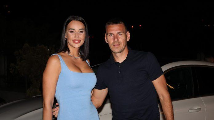 luksuz-od-malih-nogu!-cerka-kace-grujic-i-gobeljica-u-sik-bundi-za-devojcice-odusevila-sve:-mala-katja-je-vec-sada-prava-zvezda-instagrama