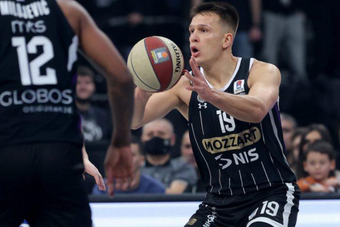 tuca-u-areni:-rogavopulos-udario-lakica!-(video)