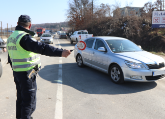 Kazne za vožnju neregistrovanog vozila paprene: Postoje 3 NAČINA DA IH “ZAOBIĐETE”, za jedan su mnogi u zabludi da tako sme, a treći će da vas košta kazne-za-voznju-neregistrovanog-vozila-paprene:-postoje-3-nacina-da-ih-“zaobidete”,-za-jedan-su-mnogi-u-zabludi-da-tako-sme,-a-treci-ce-da-vas-kosta