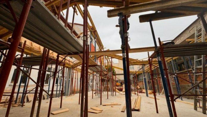 gimnazija-pre-i-nakon-rekontrukcije:-vucic-podelio-fotografije-na-svom-“instagram”-profilu-(foto)