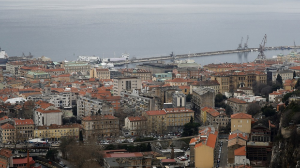 Антифашисти-облепили-Ријеку-плакатима-са-ликовима-Томпсона-и-Д’Анунција-с-подигнутом-десницом