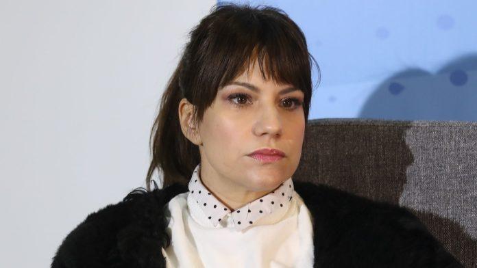 “volim-vas,-putujte-mirno”-trudna-sofija-slomljena-od-bola-zbog-smrti-glumice:-oglasila-se-potresnim-recima