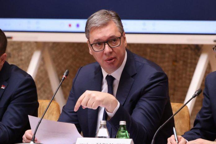 “da-se-sklanjam-zbog-brige-za-narod,-ne-pada-mi-na-pamet”-vucic-o-slucaju-generalstab:-pravili-su-ga-protiv-mene-jer-sam-zeleo-da-od-rugla-nesto-napravimo-video