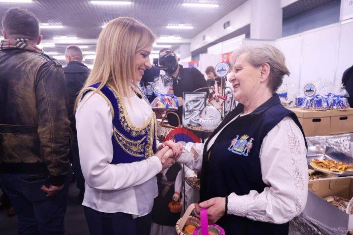 cuvanje-tradicije-je-nasa-zvanicna-politika:-ministarka-stamenkovski-na-sajmu-zavicaja-–-ponosimo-se-na-ono-sto-jesmo,-ko-smo-i-odakle-smo!