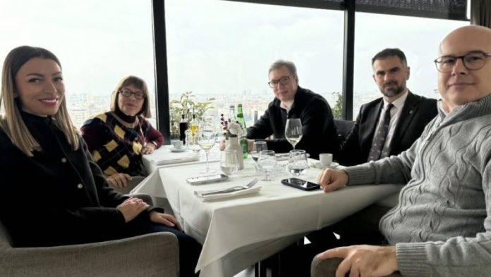 vucic-sa-petrovaradinske-tvrdave:-bistrimo-svetsku-politiku-i-kujemo-planove-za-ubrzani-razvoj-novog-sada-i-srbije