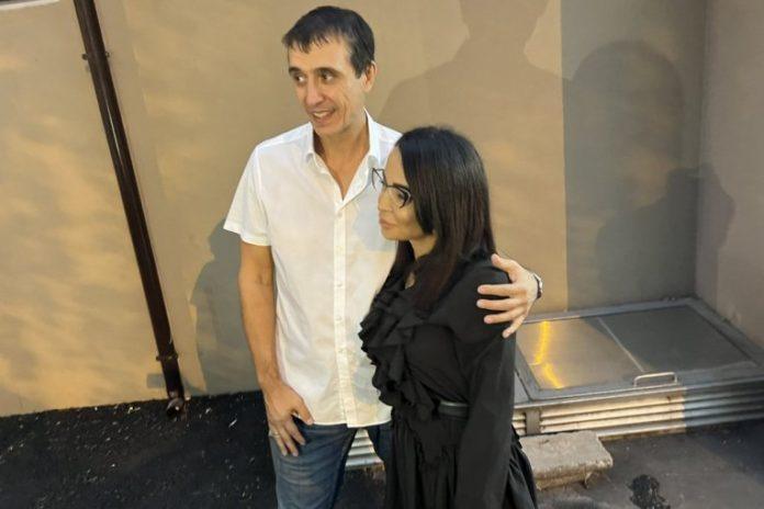 stigla-prinova-u-dom-pevaca!-zena-marka-bulata-postala-baka,-evo-kako-izgleda-beba!-(foto)