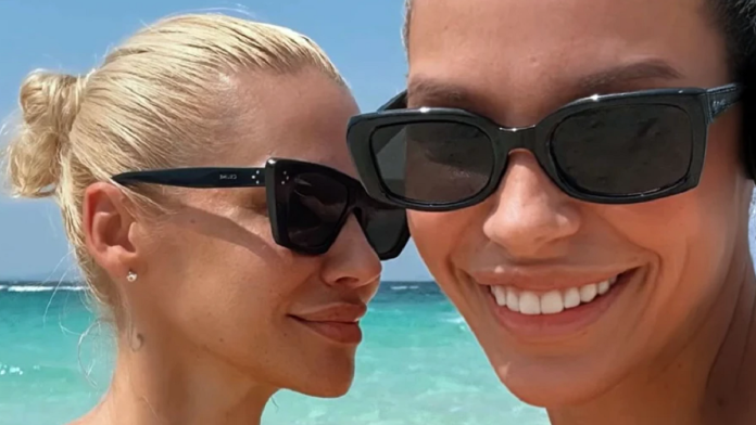 “natasa-me-je-slikala,-iako-je-povracala-pod-temperaturom”-kristina-bekvalac-istakla-atribute:-“ohrabrili-ste-me-da-se-skinem”,-njena-sestra-se-odmah-oglasila-(foto)