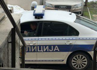 OMOGUĆILI DEVOJČICI DA SE DROGIRA Uhapšena trojica Nišlija: Dostavljali joj OVE dve droge omogucili-devojcici-da-se-drogira-uhapsena-trojica-nislija:-dostavljali-joj-ove-dve-droge