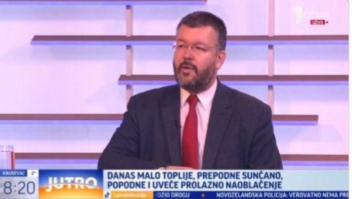 cedomir-antic-razmontirao-tzv.-studentsku-listu:-studenata-nema,-a-program-im-je-pisala-vestacka-inteligencija