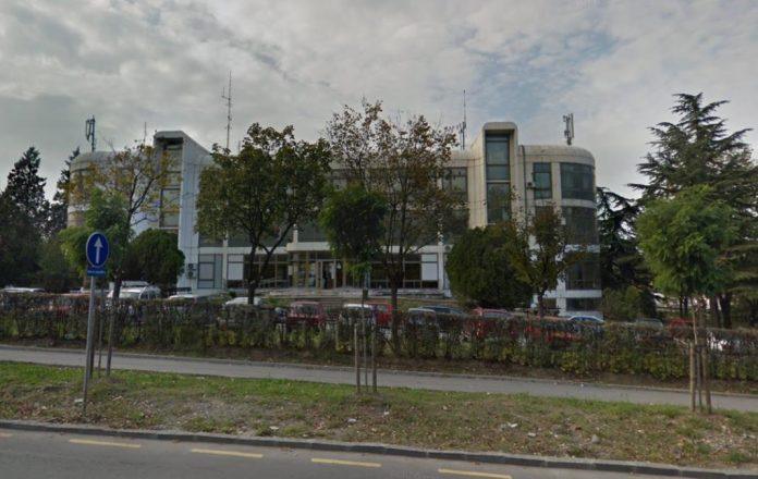 zgrada-policije-pocinje-sa-radom:-zavrsena-rekonstrukcija-“bele-kuce”,-evo-kada-i-u-koje-vreme-je-dostupna-za-gradane