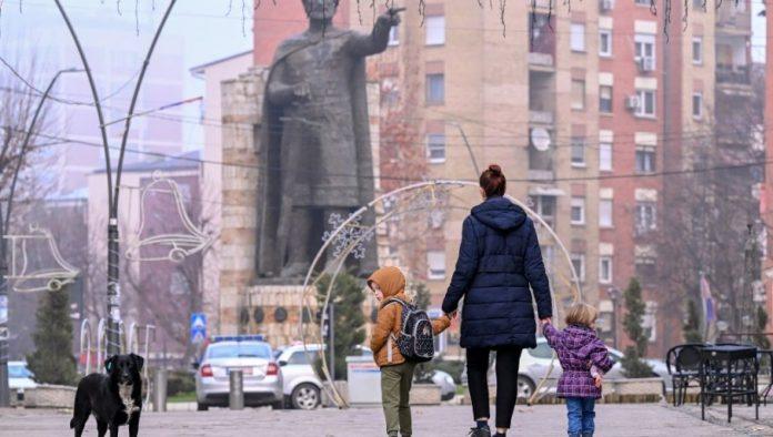 siptarski-teroristi-upali-u-rektorat-u-kosovskoj-mitrovici:-dali-srbima-rok-od-30-dana-da-se-isele,-zemlja-pripada-trepci