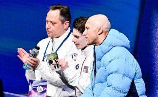 Prizor koji tera suze na oči: Roditelji mu stradali u jezivoj nesreći, na OI se pojavio sa njihovom slikom prizor-koji-tera-suze-na-oci:-roditelji-mu-stradali-u-jezivoj-nesreci,-na-oi-se-pojavio-sa-njihovom-slikom