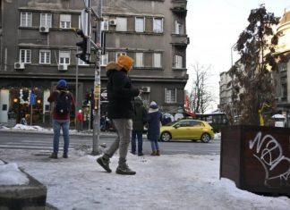 VOZAČI, OPREZ: Sneg okovao ovaj deo Srbije – Hitno se oglasio i RHMZ (VIDEO) vozaci,-oprez:-sneg-okovao-ovaj-deo-srbije-–-hitno-se-oglasio-i-rhmz-(video)