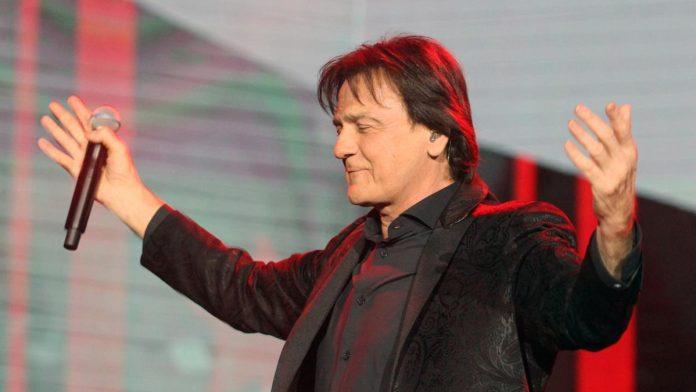 privatno-obezbedenje-cuva-kucu-zdravka-colica-24-sata-evo-gde-se-nalazi-pevac-nakon-bombaskog-napada-na-dedinju:-“oporavlja-se-od-stresa”