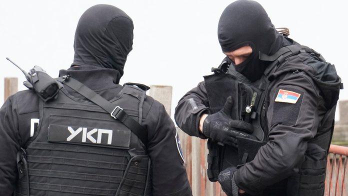 velika-akcija-policije-udarac-na-kavcane!-najnoviji-detalji-hapsenja:-pronaden-eksploziv,-oruzje-i-kokain!