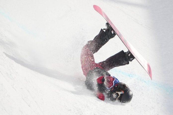 horor-na-olimpijskim-igrama:-pala-na-glavu,-nije-mogla-da-se-mrdne-–-odmah-je-pokupio-helikopter!-(galerija)