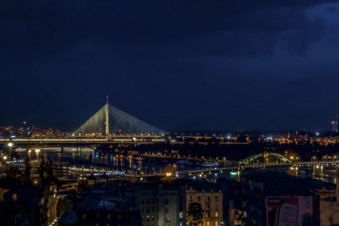 usnimljen-incident-na-mostu-na-adi!-pevac-se-nasao-u-jezivoj-situaciji-–-obratio-se-policiji-(video)