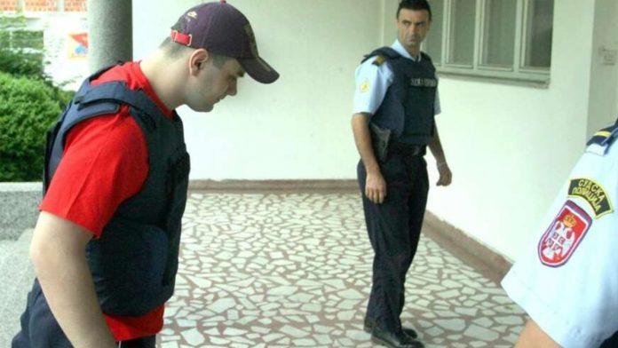 drama-u-kozarskoj-dubici-krvolocni-ubica-izlazi-na-slobodu-posle-20-godina:-zrtve-davio,-pa-zakopavao-u-kokosinjac,-gradani-u-strahu-od-osvete-(foto)