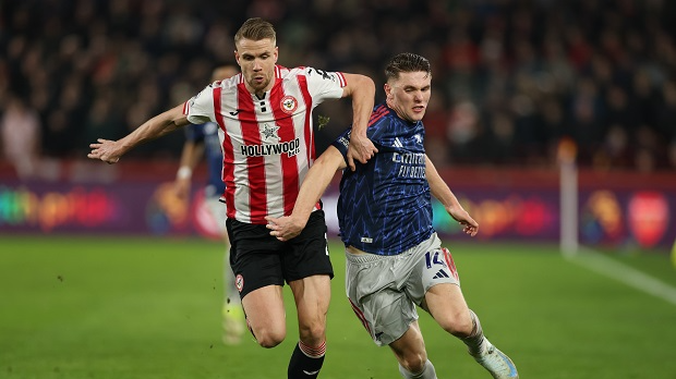 Брентфорд-украо-два-бода-Арсеналу,-трка-за-титулу-се-захуктава