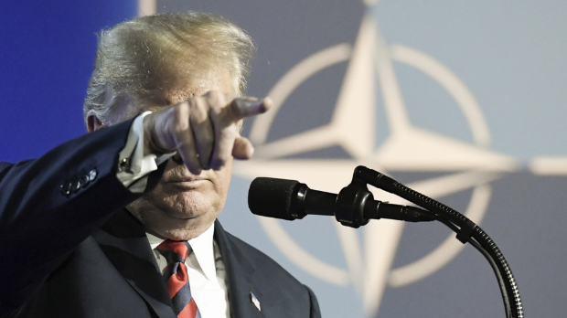 Трампови-противници-у-САД-зову-Европу-у-помоћ,-“голфска-струја”-међународне-политике-променила-смер