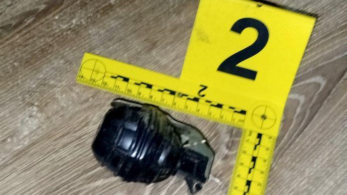 policija-upala-u-kucu-u-krusevcu,-stanar-odmah-uhapsen!-policija-mu-pronasla-ovo-(foto)