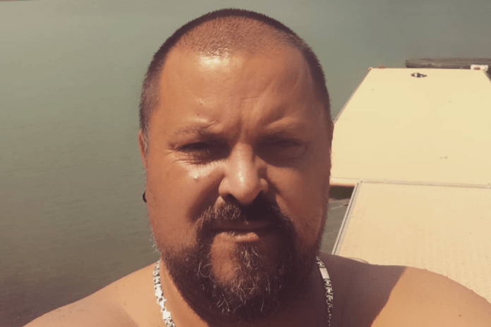 ovo-je-pevac-ciji-je-sin-nastradao-u-sarajevu:-imao-je-samo-jednu-zelju-vezanu-za-crvenu-zvezdu!