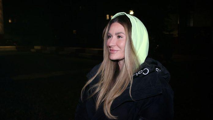 “andela-je-glumica,-ziveo-gale”-ana-curcic-o-ulasku-u-elitu,-oplela-i-po-kacavendi:-“pisem-knjigu”-(video)