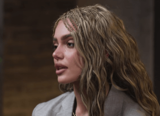 OVO JE MISTERIOZNA LORES SA PZE O KOJOJ BRUJI CELA SRBIJA: Evo zašto jedan deo pesme peva na ENGLESKOM, od ovog leka joj se SMANJIO NOS? (VIDEO) ovo-je-misteriozna-lores-sa-pze-o-kojoj-bruji-cela-srbija:-evo-zasto-jedan-deo-pesme-peva-na-engleskom,-od-ovog-leka-joj-se-smanjio-nos?-(video)