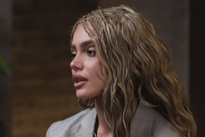 ovo-je-misteriozna-lores-sa-pze-o-kojoj-bruji-cela-srbija:-evo-zasto-jedan-deo-pesme-peva-na-engleskom,-od-ovog-leka-joj-se-smanjio-nos?-(video)