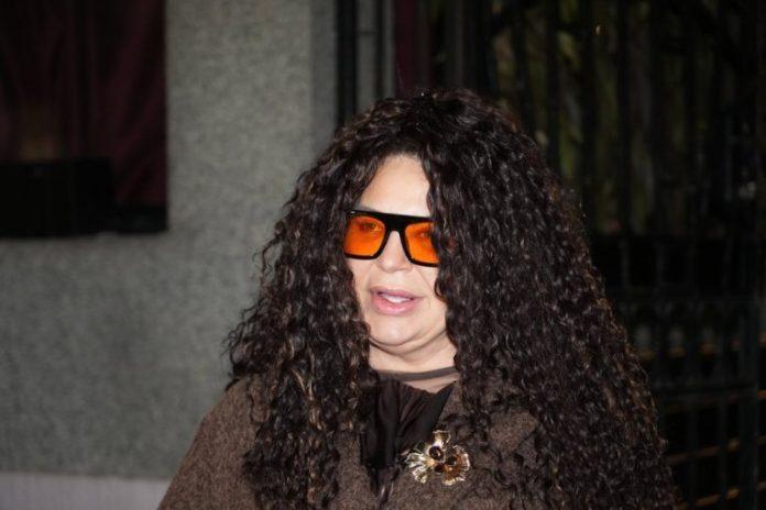 stoja-ide-u-penziju!-pevacica-se-povlaci-sa-estrade:-nisam-umorna,-samo…