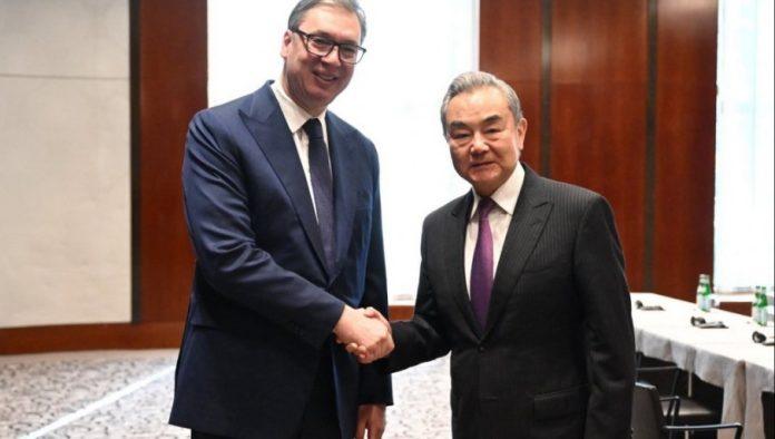 srbija-ostaje-pouzdan-partner-kine-u-evropi:-vucic-sa-vang-jiem-o-kljucnim-globalnim-bezbednosnim-izazovima-i-jacanju-saradnje-(video)