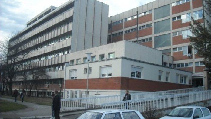 muskarac-preminuo-nakon-operacije-krajnika-u-cacku:-oglasilo-se-ministarstvo-zdravlja