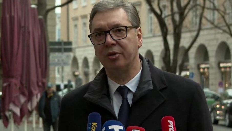 jesu-li-oni-bolesni-svi-zajedno?-vucic-o-napadima-na-sina:-nema-taj-sedam-ari,-a-ne-700-hektara! jesu-li-oni-bolesni-svi-zajedno?-vucic-o-napadima-na-sina:-nema-taj-sedam-ari,-a-ne-700-hektara!