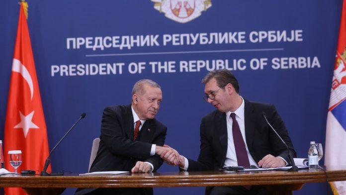 erdogan-cestitao-vucicu-dan-drzavnosti-srbije