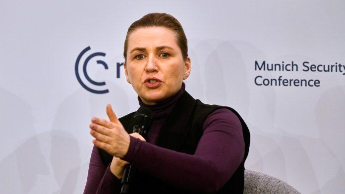 danska-premijerka-frederiksen:-“zelja-sad-za-preuzimanje-grenlanda-nije-prosla,-tramp-je-veoma-ozbiljan-po-tom-pitanju”